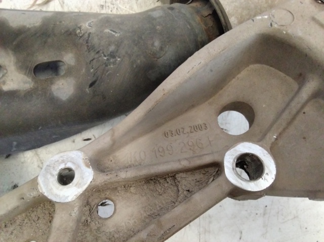 Consola de viga dianteira 1K0199296F VAG