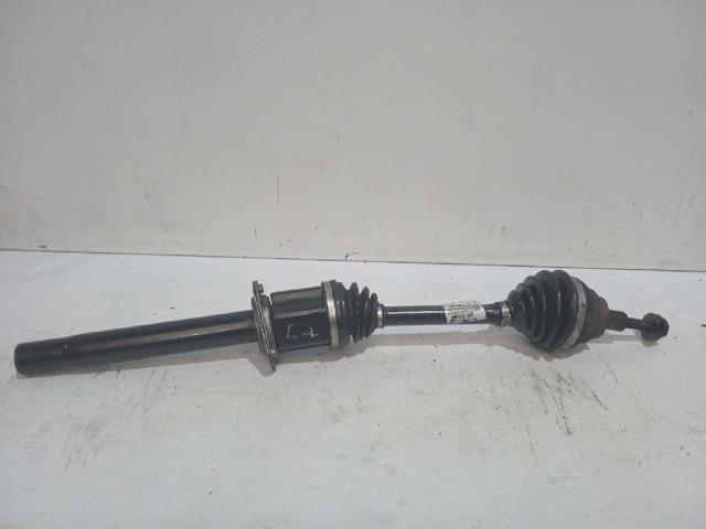Semieixo (acionador) dianteiro direito 1K0407272BR VAG