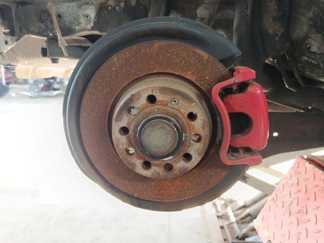 Suporte do freio traseiro direito 1K0615424P VAG
