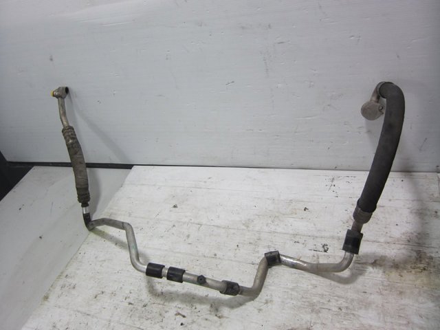 Mangueira de aparelho de ar condicionado, desde o secador até o compressor 1K0820743AM VAG