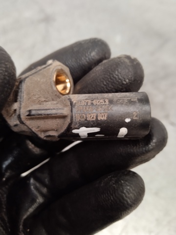 Sensor ABS traseiro esquerdo 1K0927807 VAG