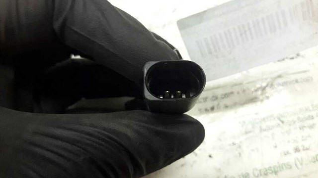 Sensor ABS traseiro direito 1K0927808 VAG