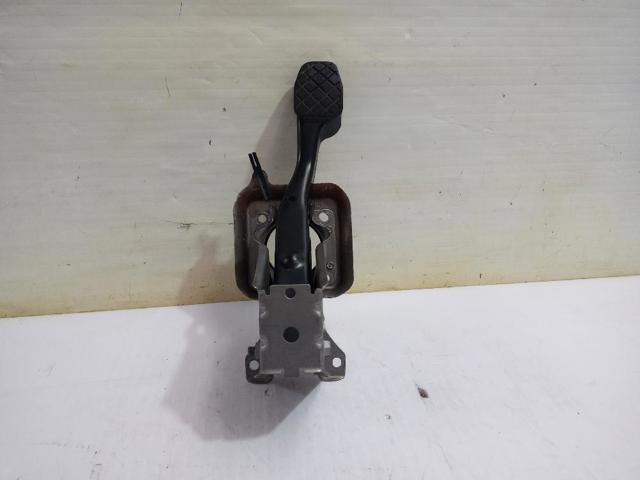 Pedal de embraiagem Audi A3 8P1