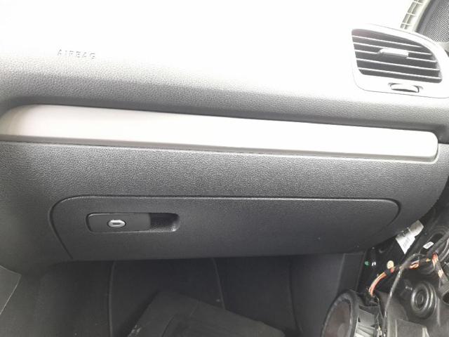 Tampa da caixa para luvas (porta-luvas) 1K1857101M82V VAG