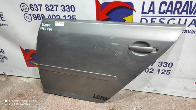 Painel mandíbula da porta traseira esquerda 1K6833301 VAG