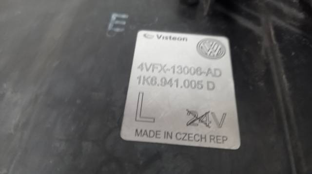 Luz esquerda 1K6941005D VAG