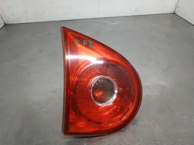 Lanterna traseira esquerda interna 1K6945093G VAG