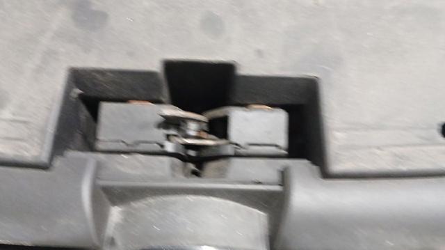 Fecho da capota 1K8823509N VAG