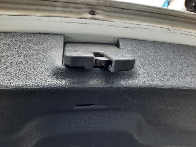 Fecho de tampa de porta-malas (de 3ª/5ª porta traseira) 1K8827505D VAG