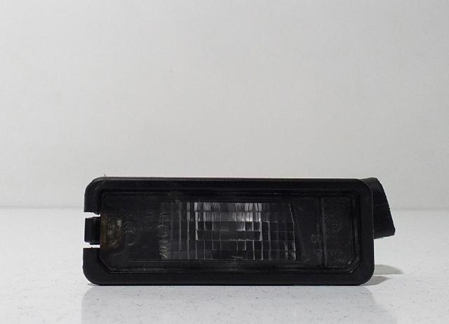 Lanterna da luz de fundo de matrícula traseira 1K8943021 PORSCHE