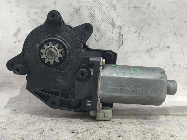 Mecanismo de acionamento de vidro da porta traseira direita 1L0839402B VAG