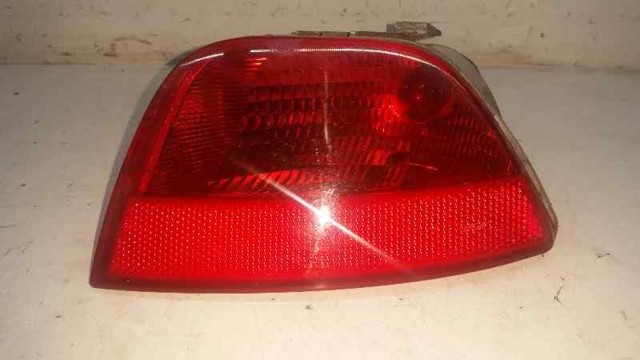 Lanterna de nevoeiro traseira esquerda 1M5113A603CC FORD