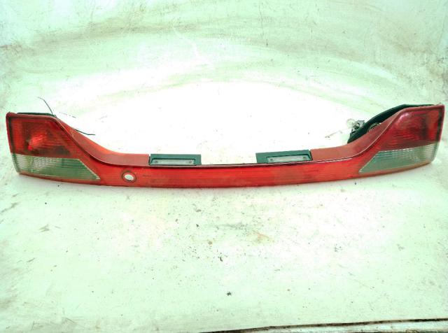 Lanterna traseira central 1M5945225C VAG