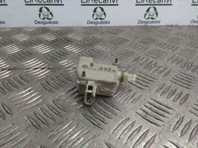 Motor acionador de abertura/fechamento de porta-malas (de 3ª/5ª porta traseira) 1M6862159 VAG
