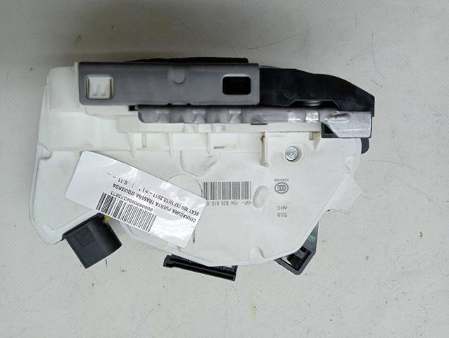 Fecho da porta traseira esquerda 1S4839015G VAG
