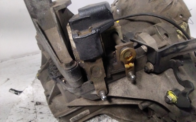 Caixa de Mudança montada (caixa mecânica de velocidades) 1S4R7002MB FORD