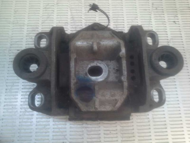 1S717M122CC Ford