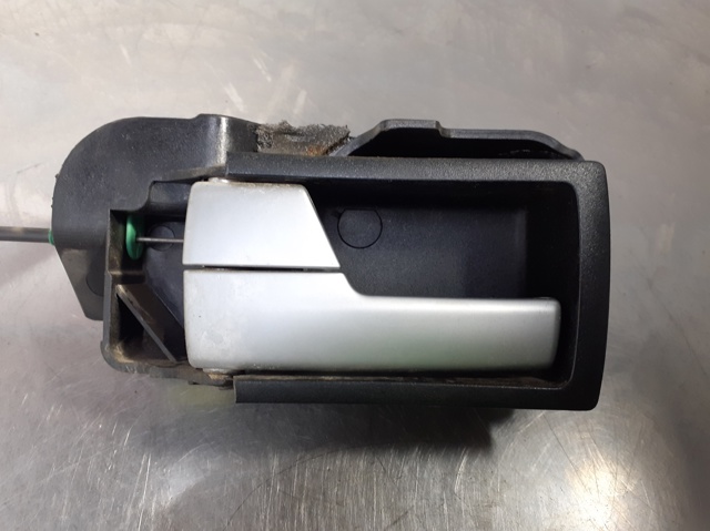Maçaneta interna dianteira/traseira da porta esquerda 1S71F22601AF FORD
