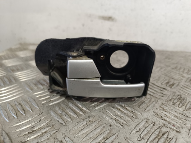 Maçaneta interna dianteira/traseira da porta esquerda 1S71F22601AF FORD