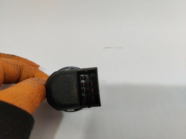 1S7T17B676AA Ford