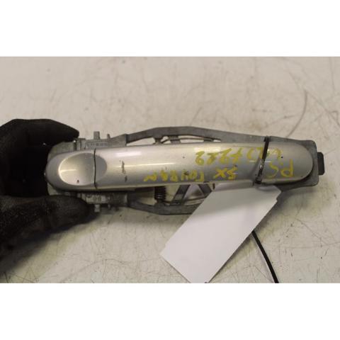 Suporte de maçaneta externa da porta traseira direita 1T0839886 VAG
