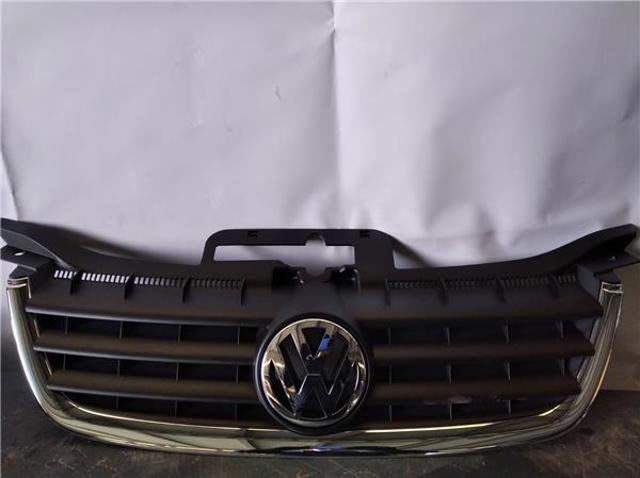 Grelha do radiador 1T08536513FZ VAG