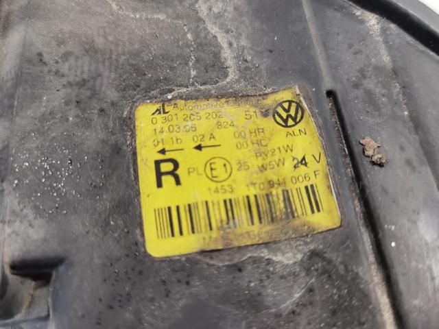 Luz direita 1T0941006F VAG