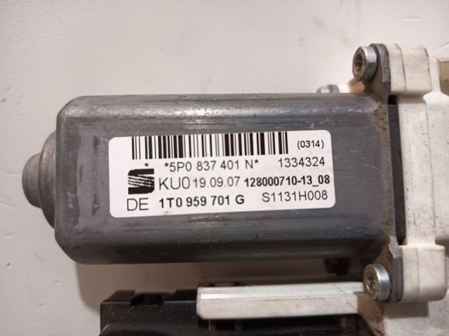 Motor de acionamento de vidro da porta dianteira esquerda 1T0959701G VAG
