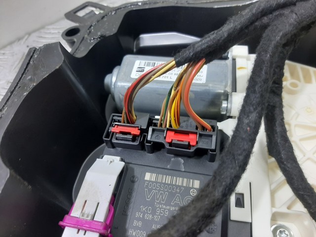 1T0959701L VAG