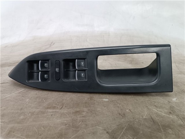 1T1867371H VAG