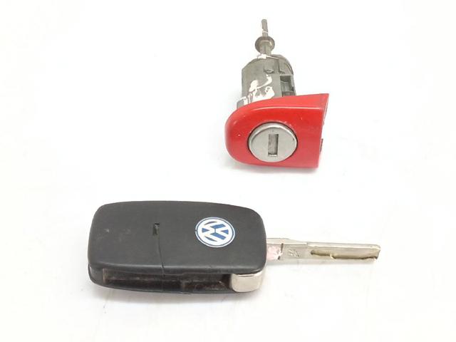 Trinco de fecho da porta dianteira esquerda 1U0837167 VAG