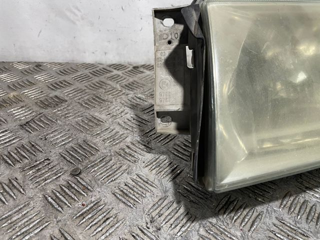 Luz esquerda 1U1941015E VAG