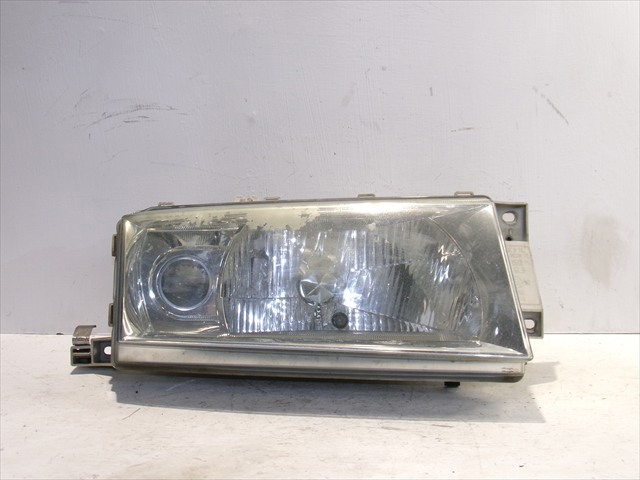 Luz direita 1U1941016L VAG