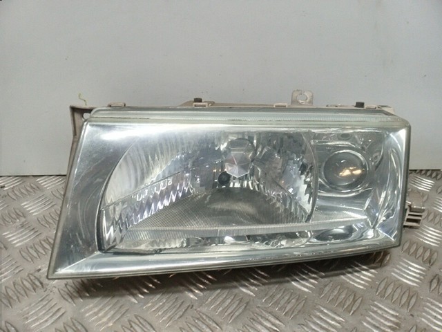 Luz esquerda 1U1941017N VAG