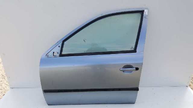 Porta dianteira esquerda para Skoda Octavia 1U2