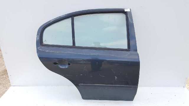 Porta traseira direita 1U4833052 VAG
