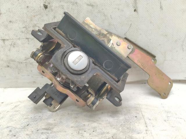 1U6827565K VAG