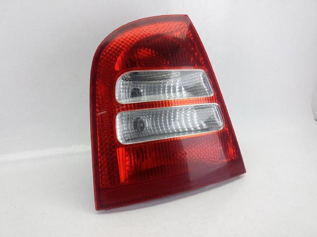 Lanterna traseira esquerda 1U6945111 VAG
