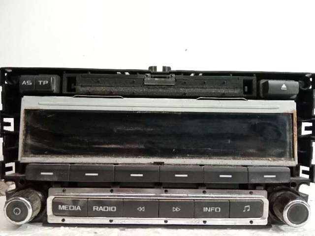 Aparelhagem de som (rádio AM/FM) 1Z0035161F VAG