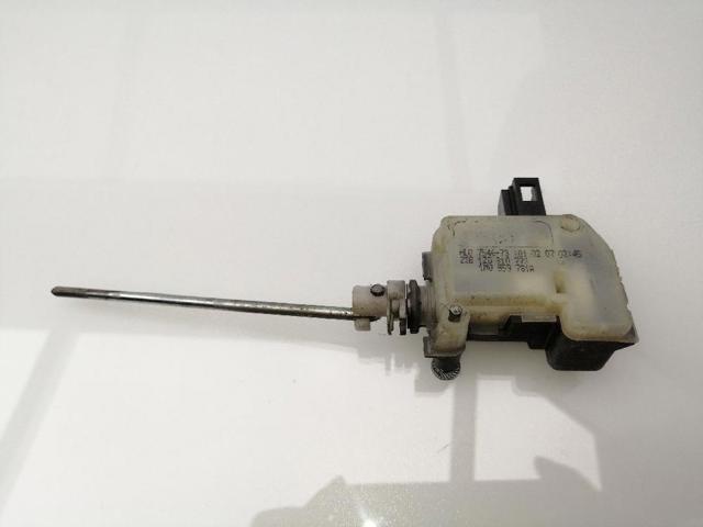 Motor acionador de abertura do alcapão de tanque 1Z0810773 VAG