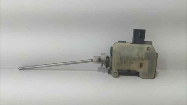 Motor acionador de abertura do alcapão de tanque 1Z0810773 VAG