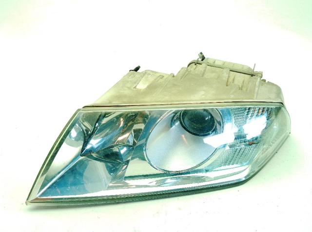 Luz esquerda 1Z1941017D VAG