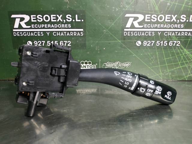 Comutador direito instalado na coluna da direção 200002559 HYUNDAI