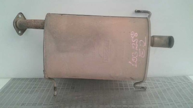 Silenciador, parte traseira 201003J400 NISSAN