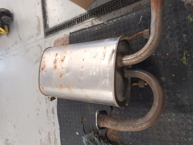Silenciador, parte traseira 201008H700 NISSAN