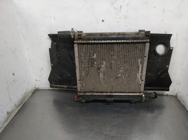 Radiador de esfriamento de motor 2015005703 MERCEDES