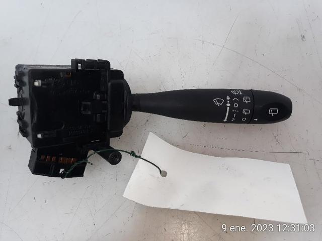 Comutador direito instalado na coluna da direção 202007964 HYUNDAI