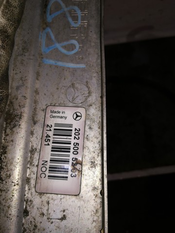 Radiador de esfriamento de motor 2025005203 MERCEDES