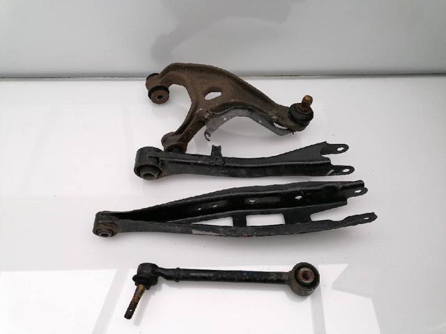 Braço oscilante inferior esquerdo de suspensão traseira/direita 20250FG040 SUBARU