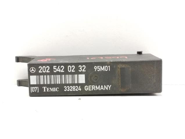 2025420232 Mercedes